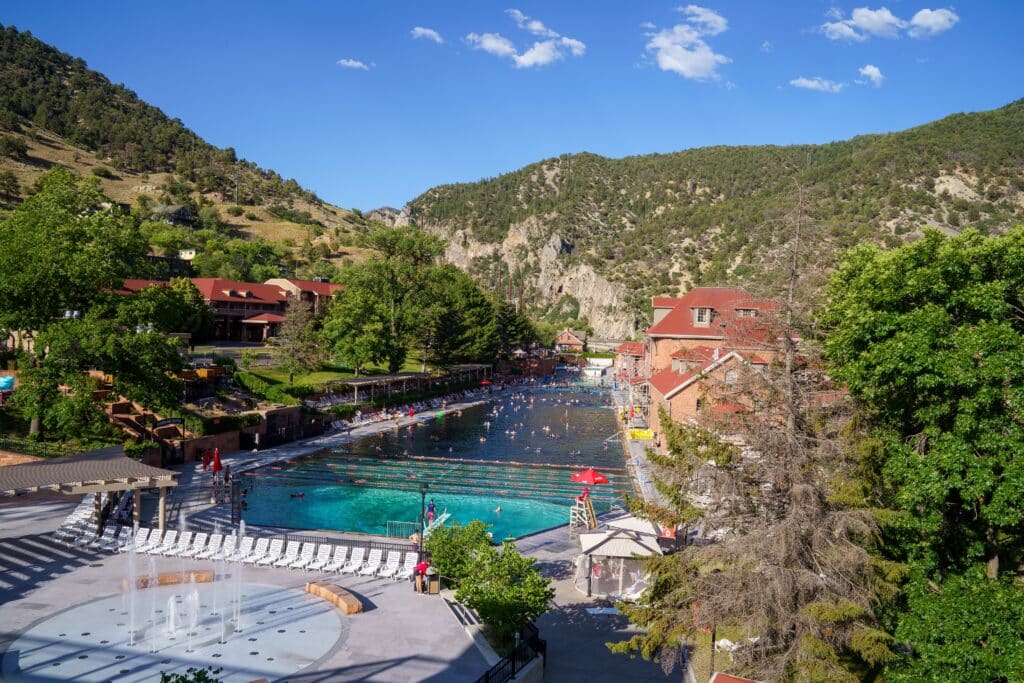 Glenwood Springs, Colorado: Famous hot springs geothermal swimming pool in Glenwood Hot Springs