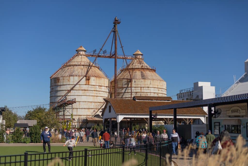 Waco, Texas: Magnolia Silos