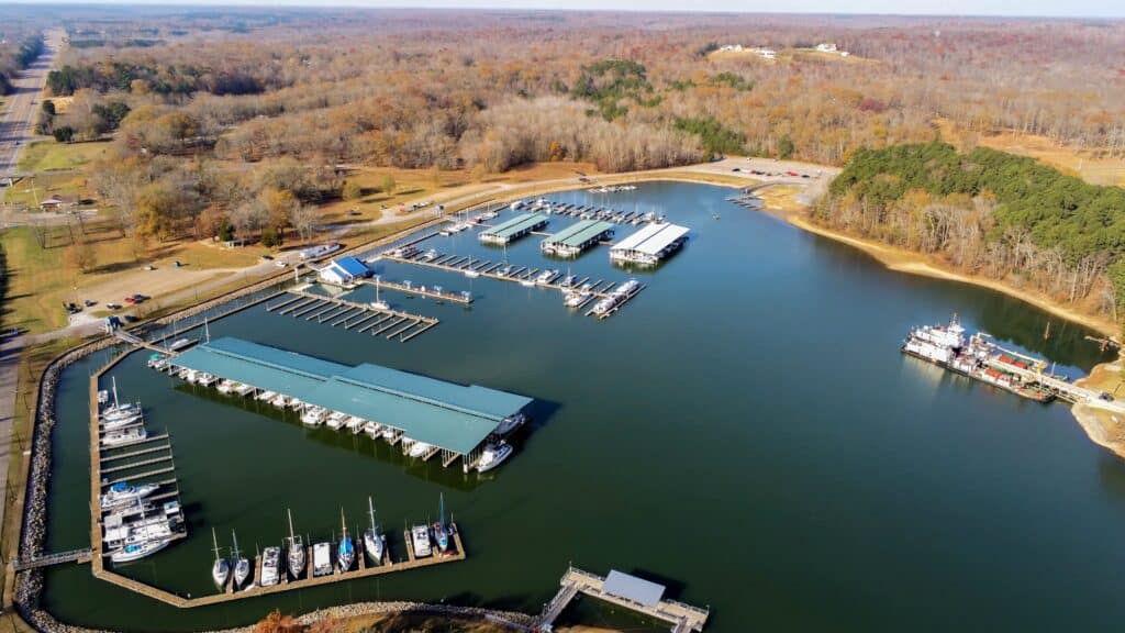 Paris Landing Marina in Tennessee on Kentucky Lake