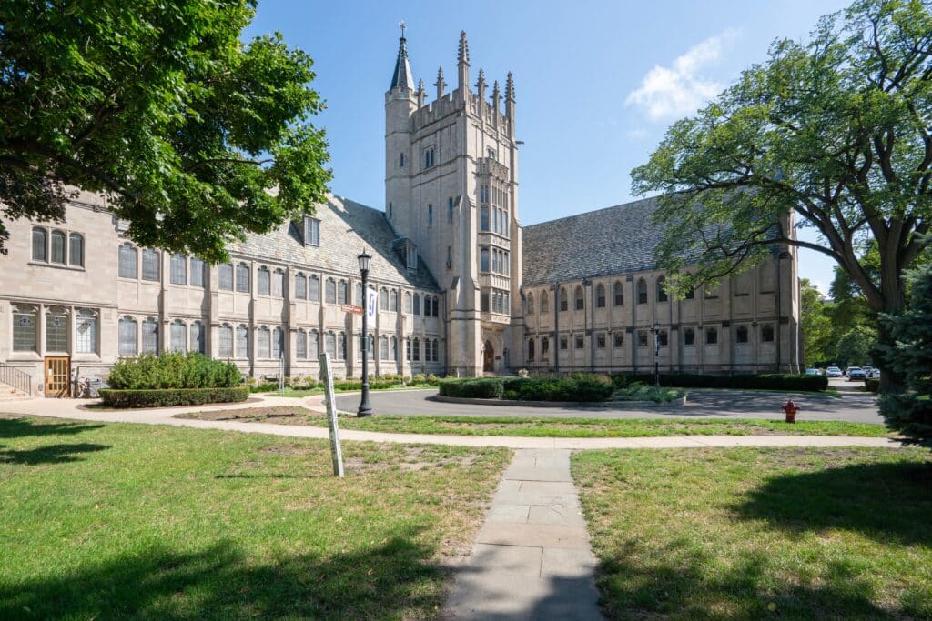 Evanston, IL, USA: Garrett–Evangelical Theological Seminary, a graduate school of theology and an independent institution, located on Northwestern University's main campus in Evanston.
