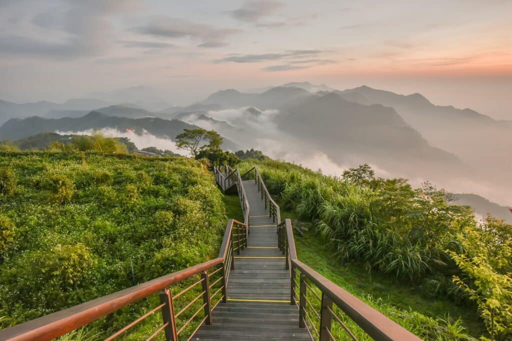 Landscape View Of Mountains And The Sea Of Clouds With Sunset At Eryanping Trail, Alishan National Scenic Area, Xiding, Chiayi,Taiwan